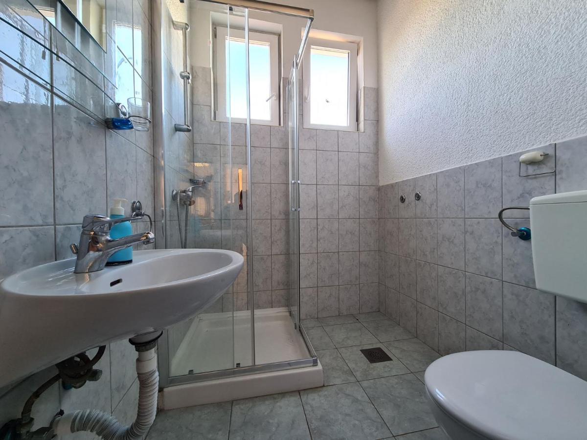 Apartments Mare 826 พูลา ภายนอก รูปภาพ