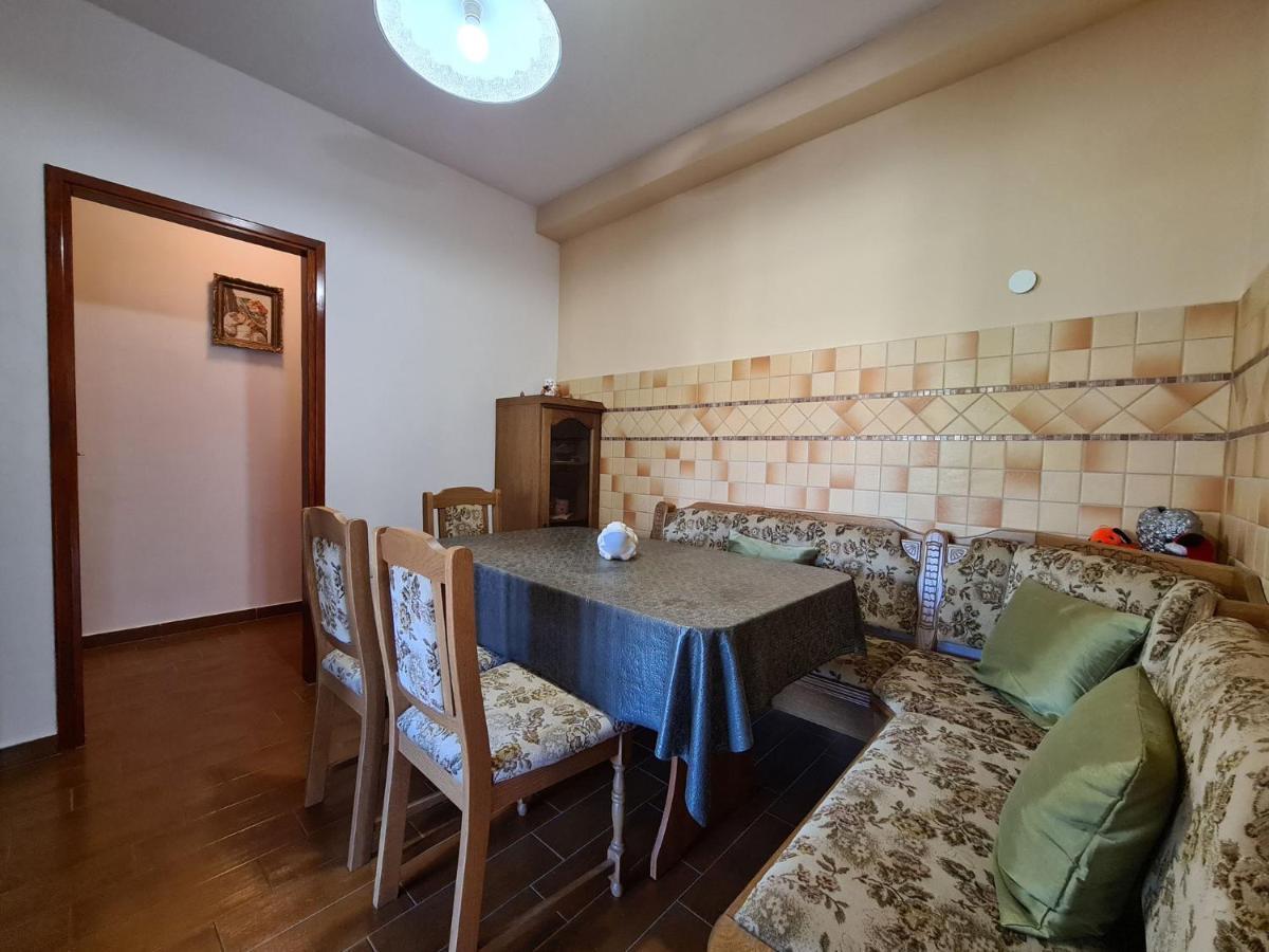 Apartments Mare 826 พูลา ภายนอก รูปภาพ